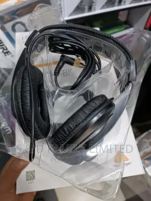 Behringer HPM1000-BK Headphones