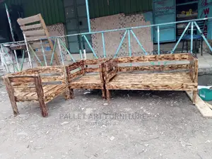 4 Seater Pallet