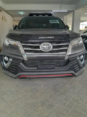 Toyota Fortuner 2016 Black