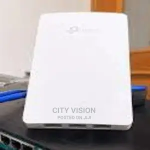 Tp-Link AX1800 Wall Plate Wifi 6 Access Point.
