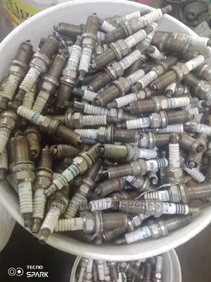 Engine Sparks Plugs