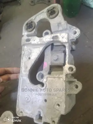 Nissan Serena Gearbox Mounting
