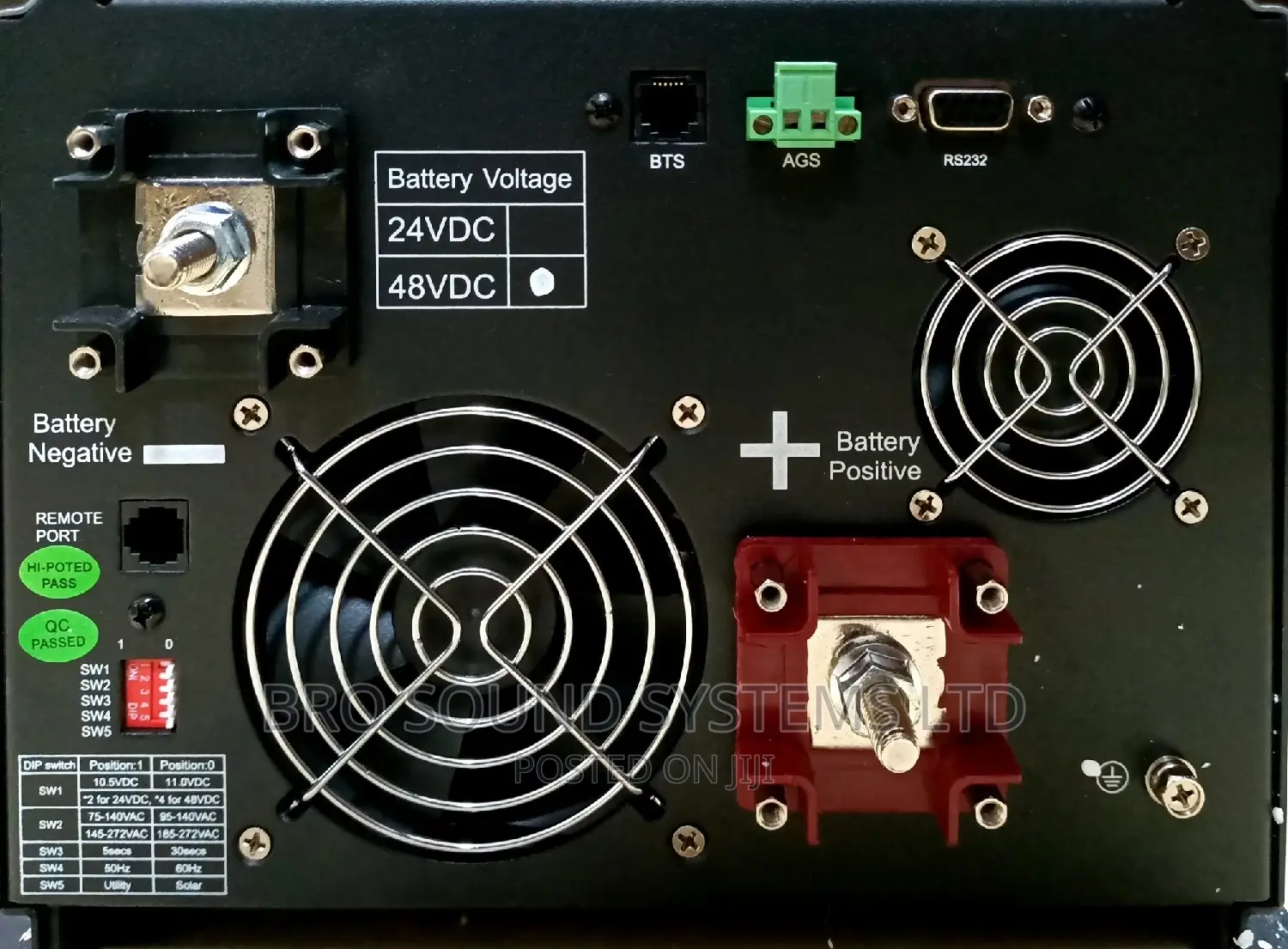 Pure Sine Wave Inverter With Solar Charge Control
