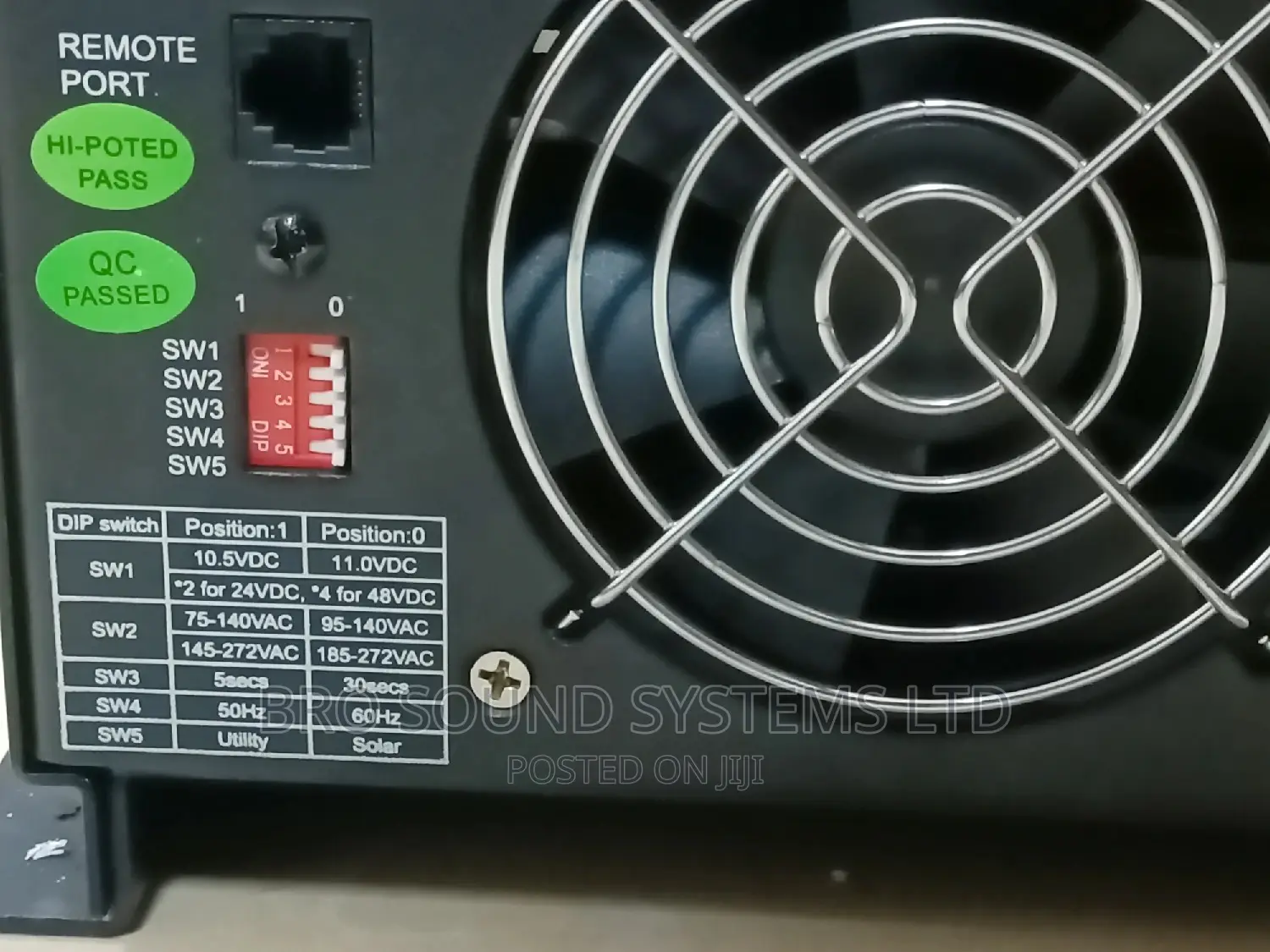 Pure Sine Wave Inverter With Solar Charge Control