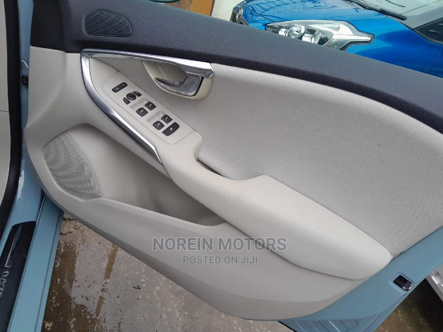 Volvo V40 2017 Blue