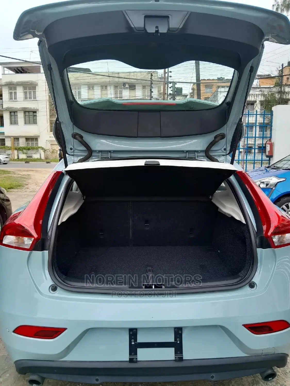 Volvo V40 2017 Blue