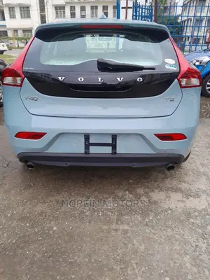 Volvo V40 2017 Blue