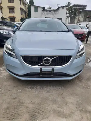 Volvo V40 2017 Blue