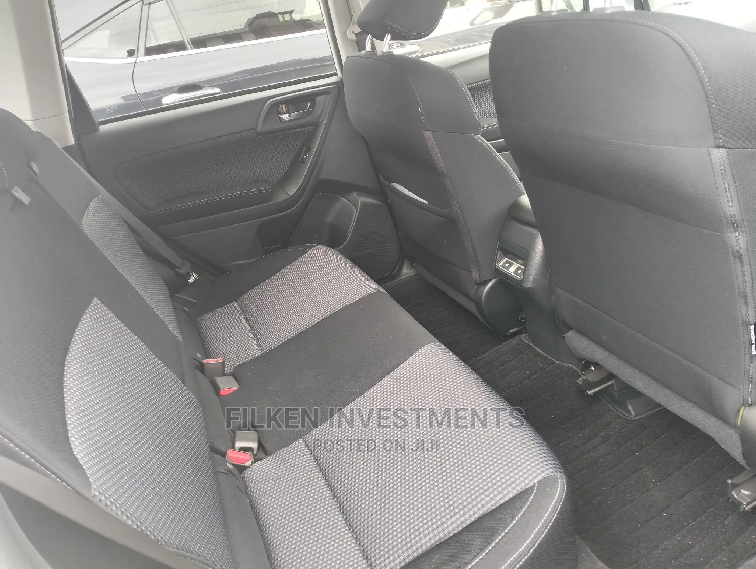 Subaru Forester 2018 White