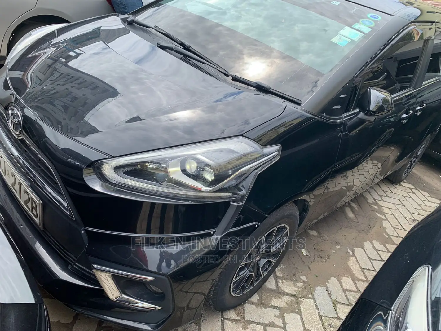 Toyota Sienta 2015 Black