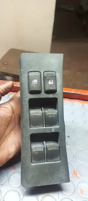 Dmax 2012 Main Door Switch