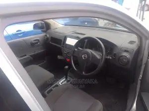 Nissan Advan 2015 Silver