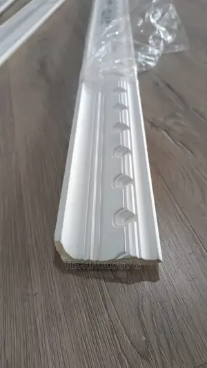 PU Cornices (Pu) 4"