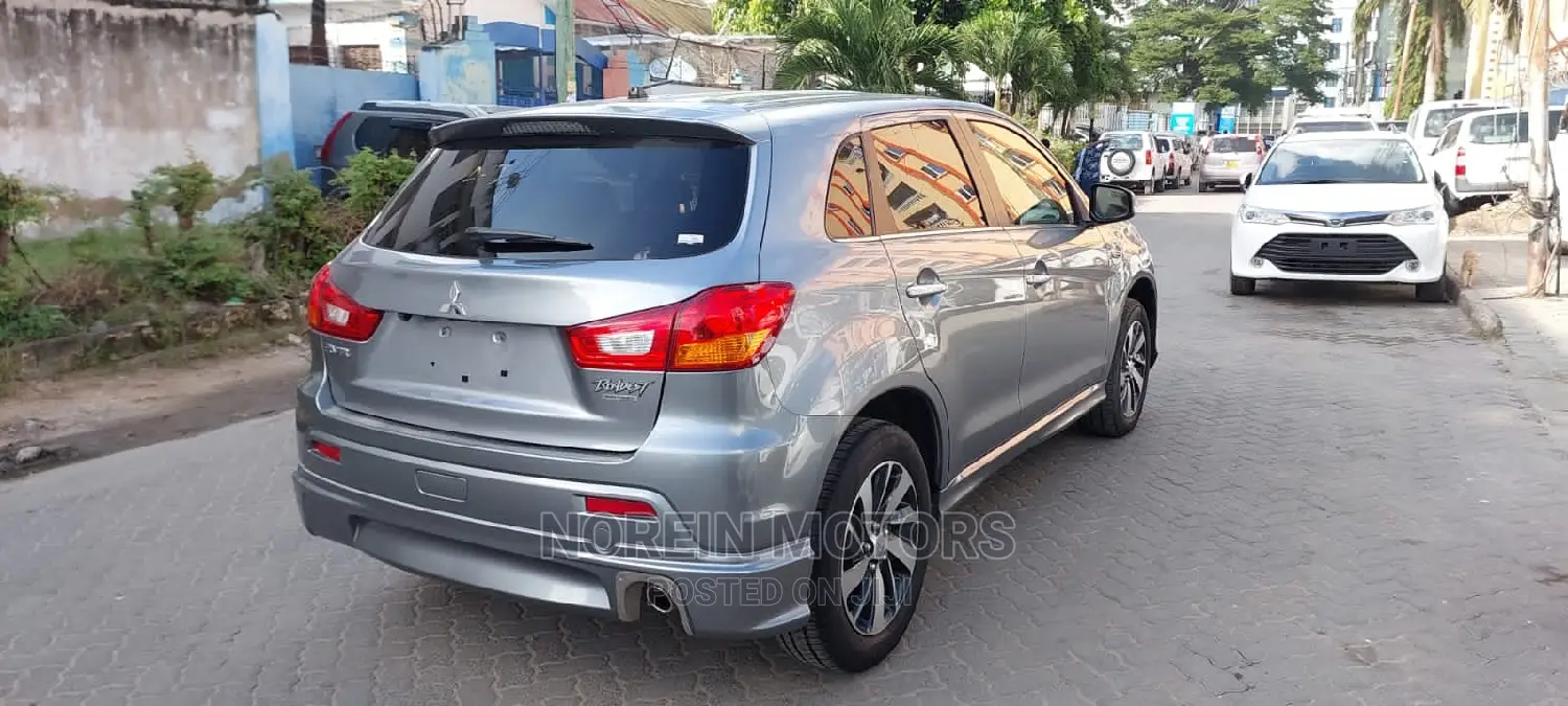 Mitsubishi RVR 2016 Gray