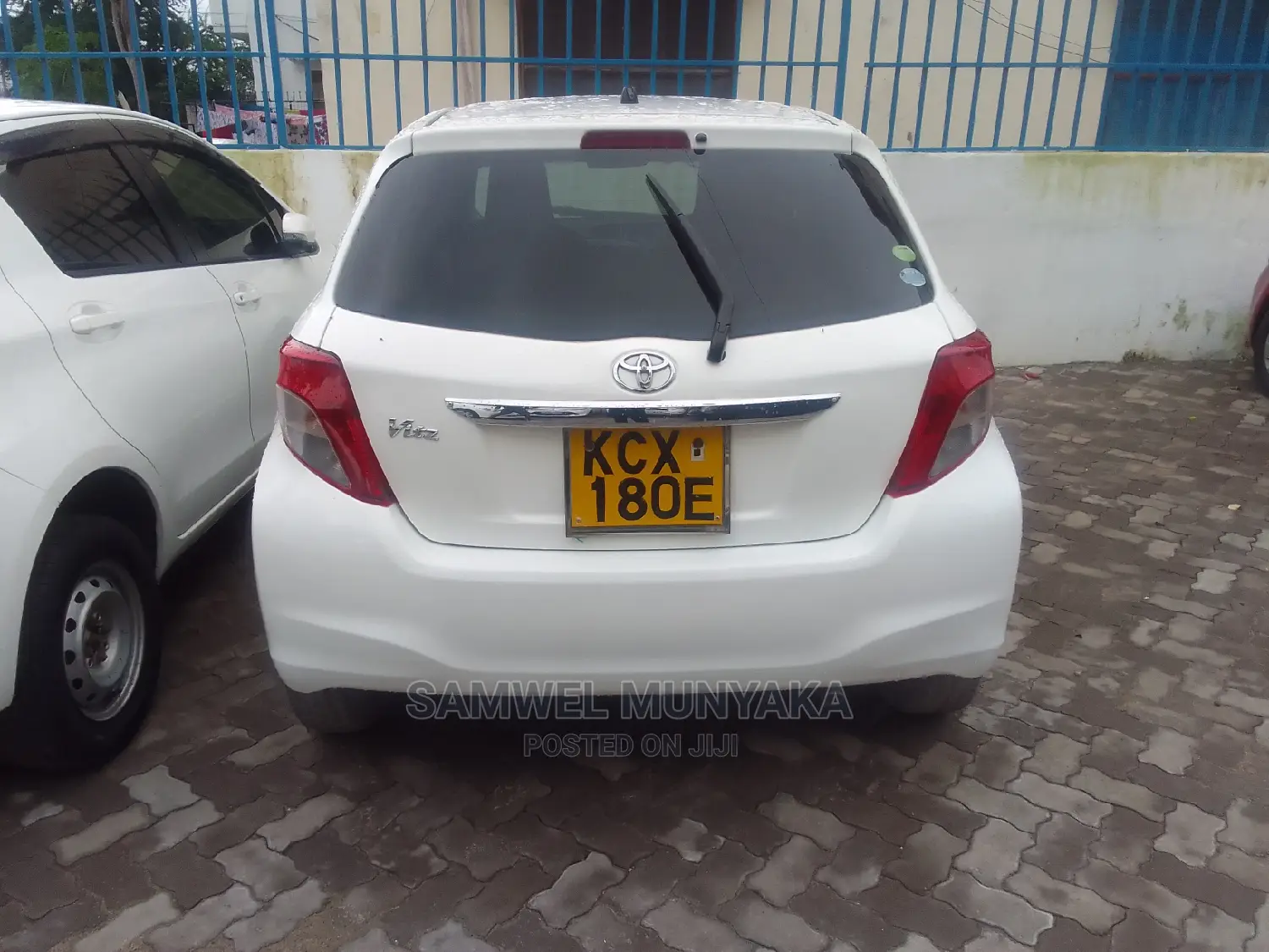 Toyota Vitz 1.3 AWD 3dr 2014 White