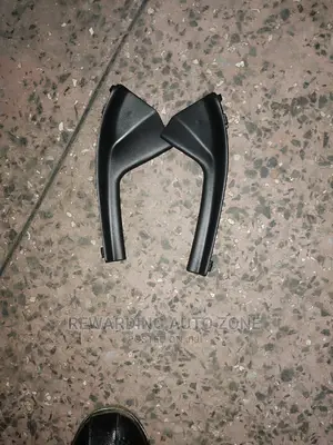 Nissan Tiida Windscreen Finisher 2010.