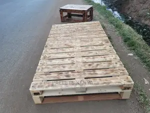 Pallet Bed- 4*6 Detachable