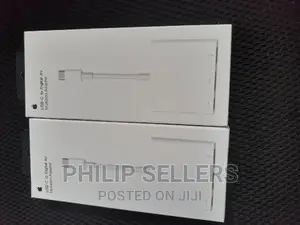Apple Thunderbolt 3 (USB-C) to Thunderbolt 2