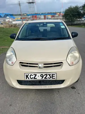 Toyota Passo 1.0 AWD 2013 White