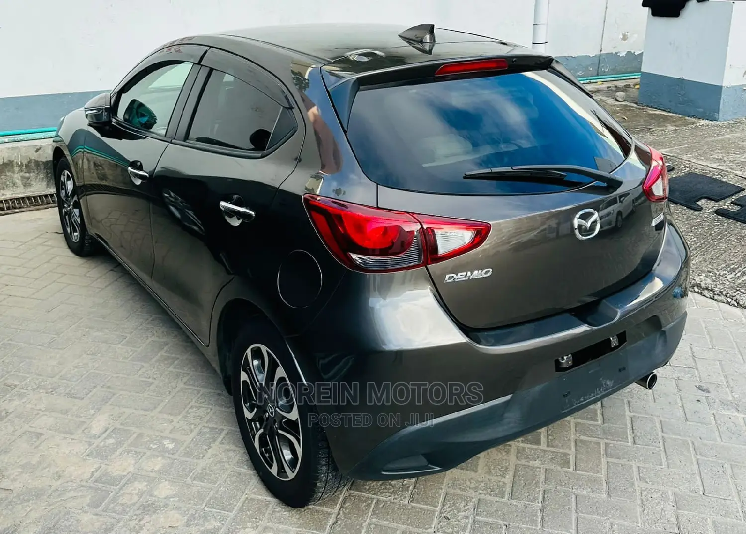 Mazda Demio 2016 Brown