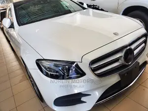 Mercedes-Benz E250 2016 Pearl
