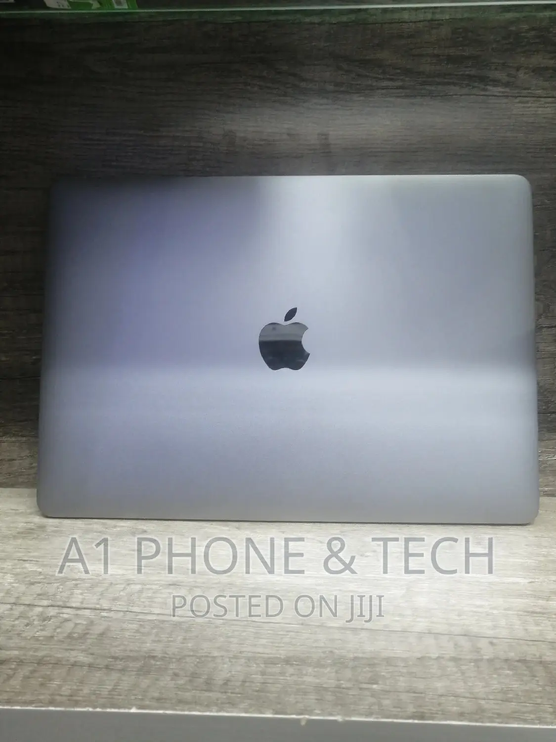 Laptop Apple MacBook Pro 8GB Intel Core I5 SSD 256GB