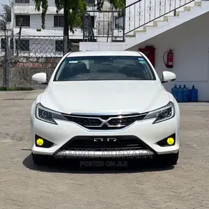 Toyota Mark X 2.5 AWD 2017 White