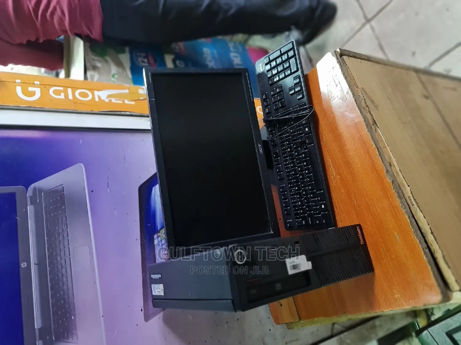 Lenovo ThinkCentre M715 SFF 2GB Intel Pentium HDD 250GB