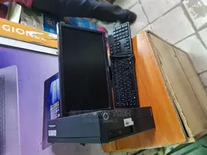 Lenovo ThinkCentre M715 SFF 2GB Intel Pentium HDD 250GB