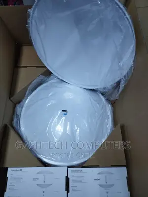~Ubiquiti Powerbeam 5AC 500^PBE‐5AC‐500^ Powerbeam 5AC 500^~