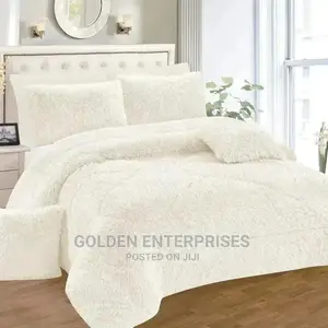 Off-White Fluffy Duvet With 1 Bedsheet and 4 Pillowcases