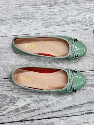 Ladies Flat Shoes