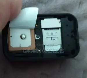 Mini GPS Tracker Easy to Hide Black S