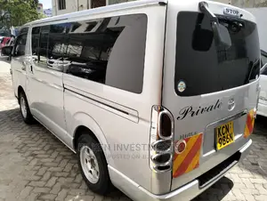 Toyota HiAce 2010 Silver