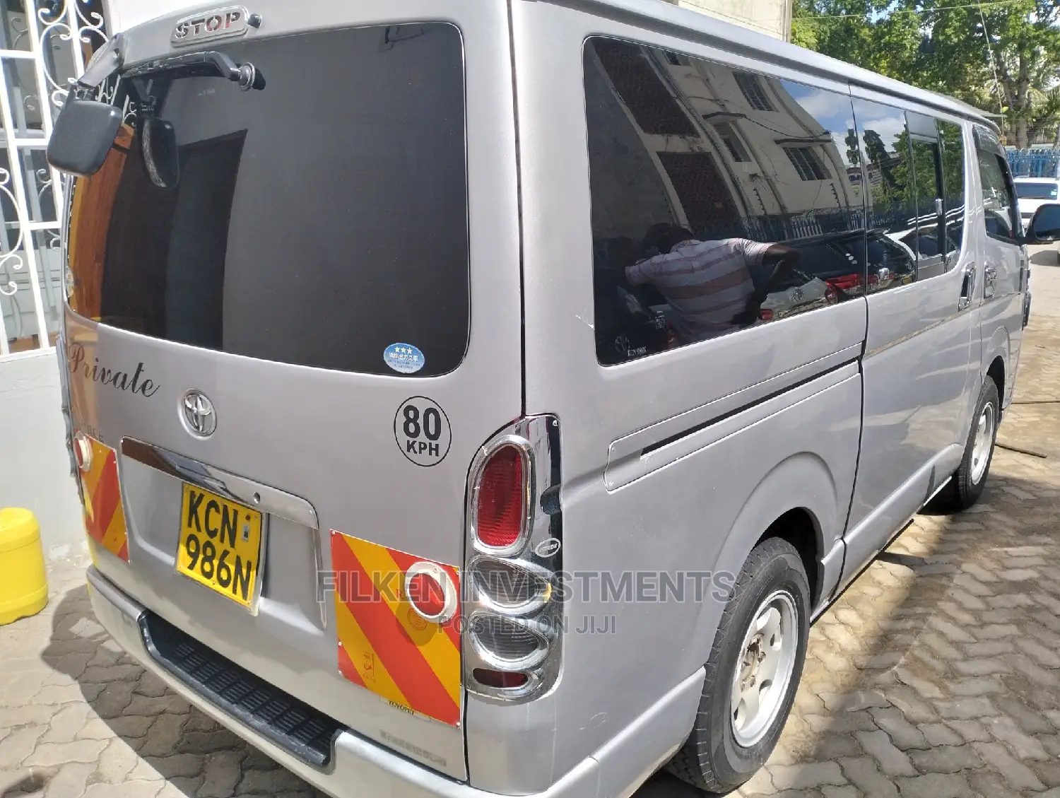 Toyota HiAce 2010 Silver