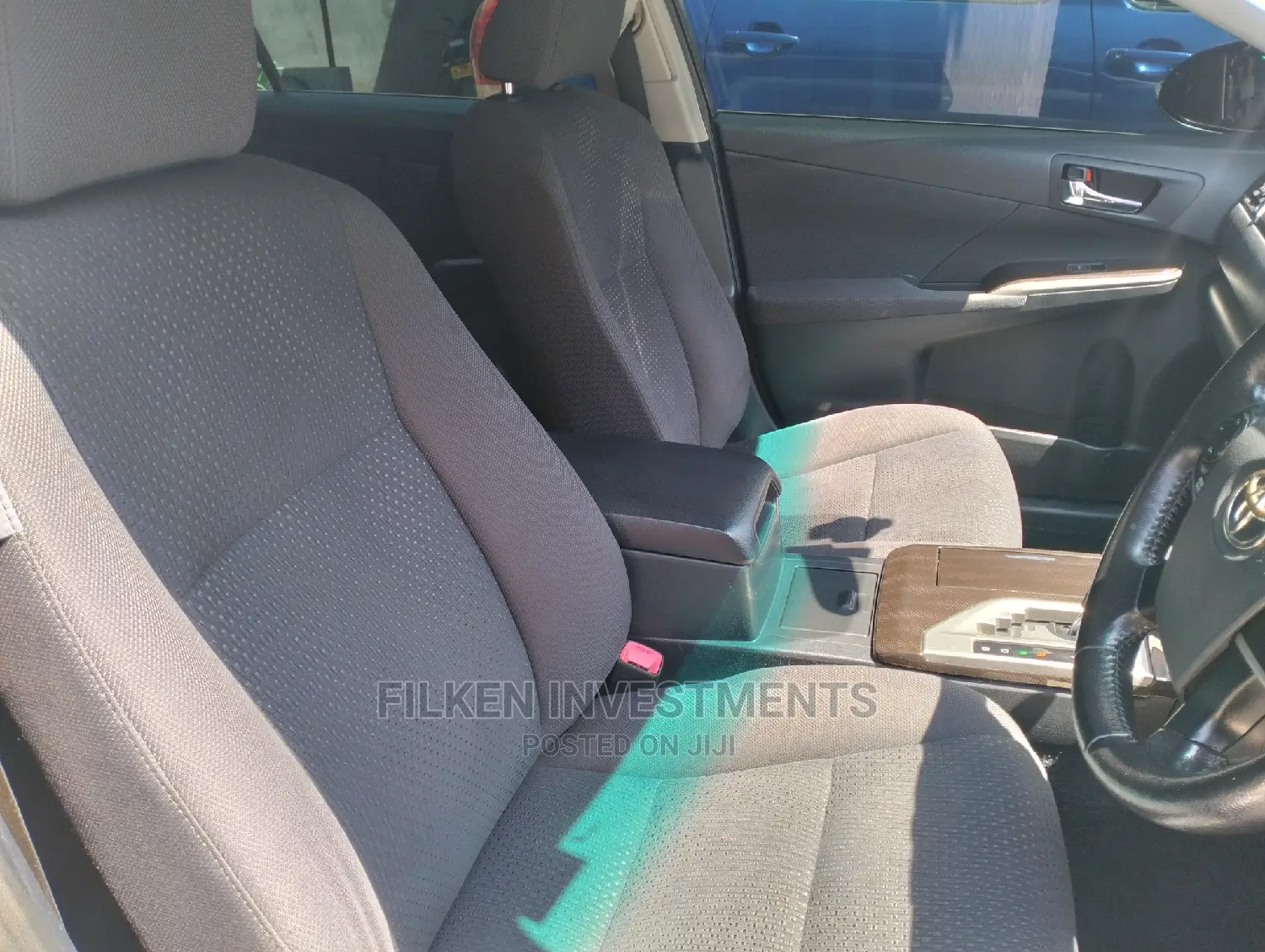 Toyota Camry 2016 Silver
