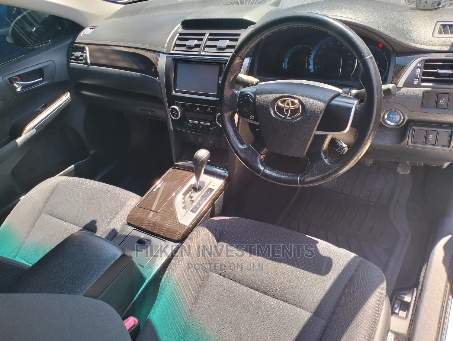 Toyota Camry 2016 Silver