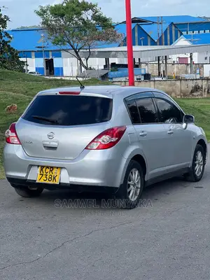 2012 Nissan Tiida 1.5L 16V Silver - Stylish Sedan Perfect for City Driving