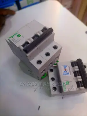 Schneider Tripple MCB 32A