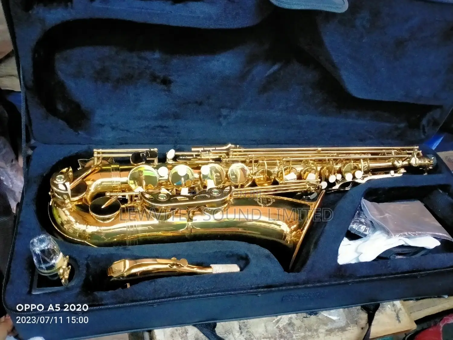 Suzuki Tenor Saxophone