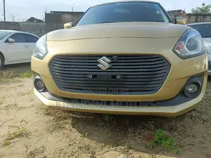 Suzuki Swift 2018 Gold