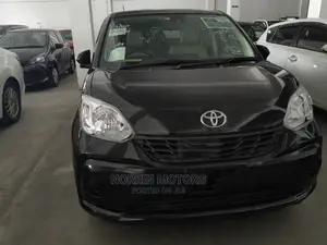 Toyota Passo 2016 Black