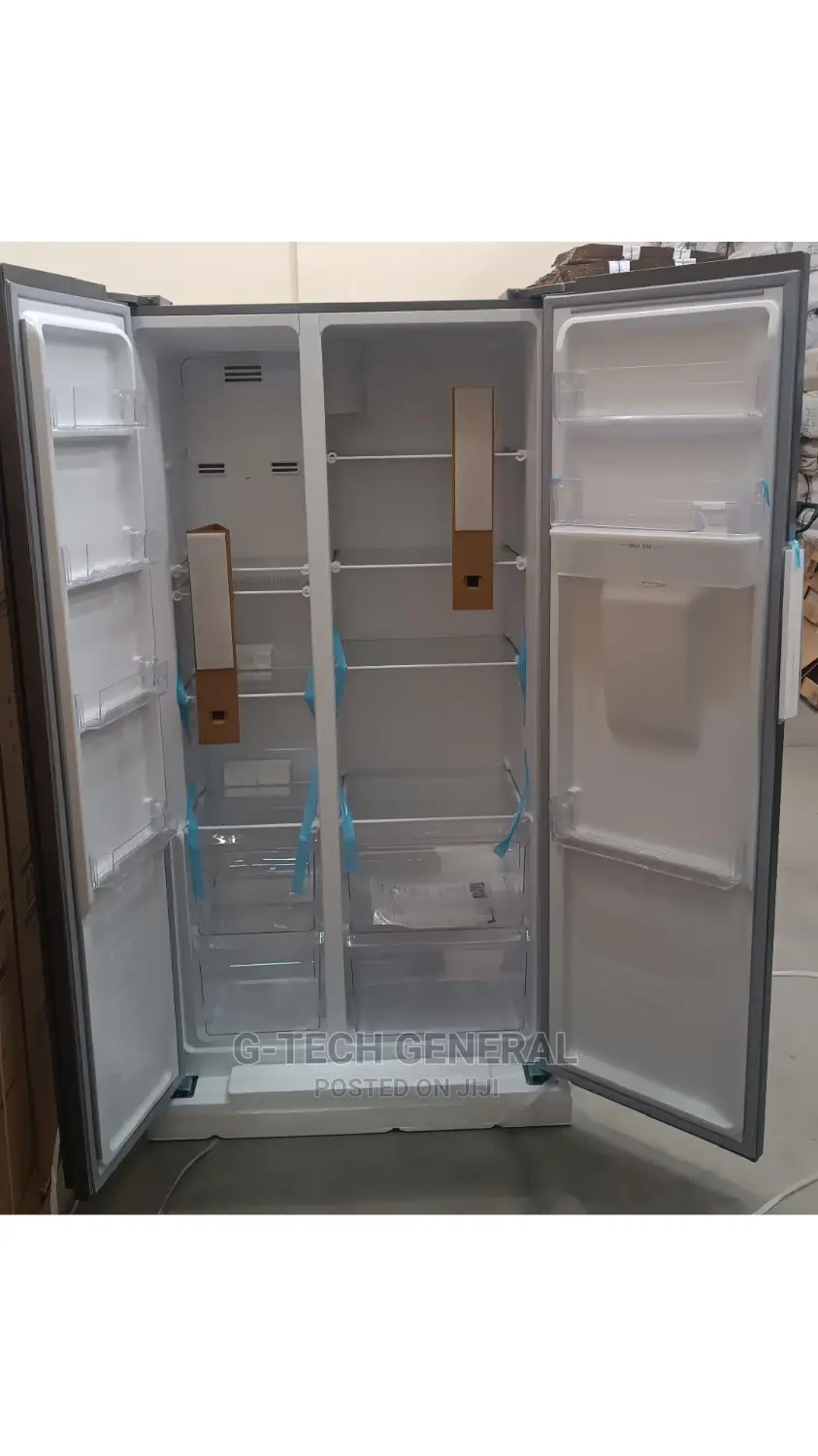 Roch Side by Side 540l Refrigerator With Water Dispenser