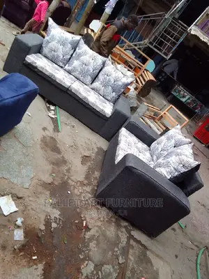 Five Seater Sofa Set on Sell