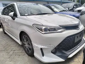 Toyota Corolla Fielder 2019 White