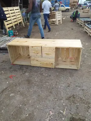 Pallet Tv Stand