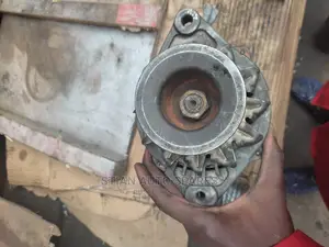 4.3 NQR Alternator Motor