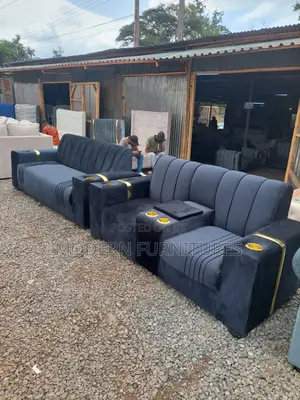 5 Seater Sofa With Storage