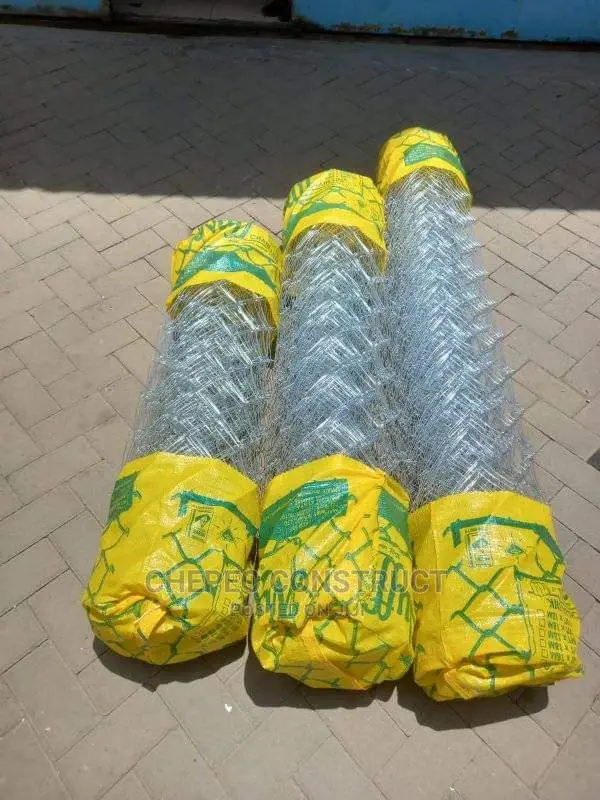 Chainlinks With Heavy Guage