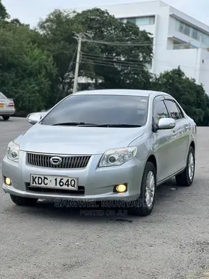 Toyota Axio 1.5 Luxel 4WD 2013 Silver
